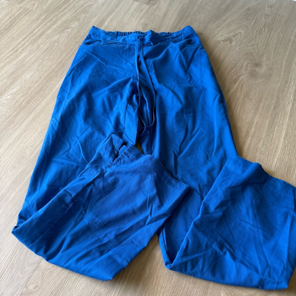 Grey's Anatomy Vibrant Blue Scrubs
